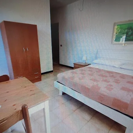 Delle Rose - Casa Per Ferie Hotel